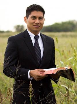 Pr. Leeroy Hernandez